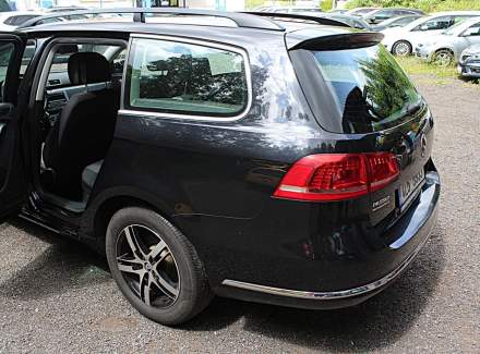 Volkswagen - Passat