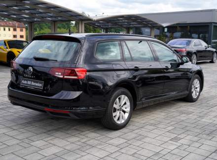 Volkswagen - Passat