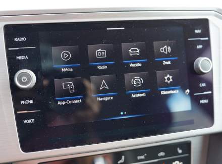 Volkswagen - Passat