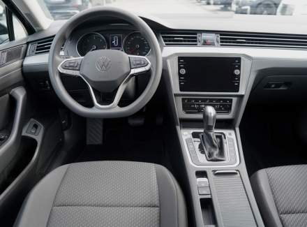 Volkswagen - Passat