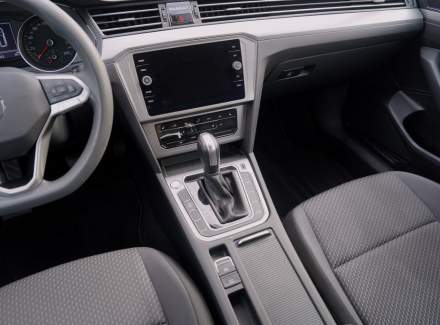 Volkswagen - Passat