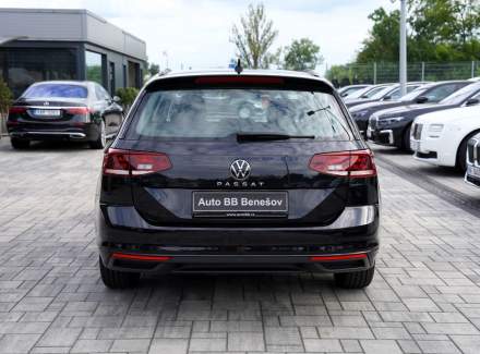 Volkswagen - Passat