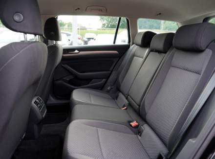 Volkswagen - Passat