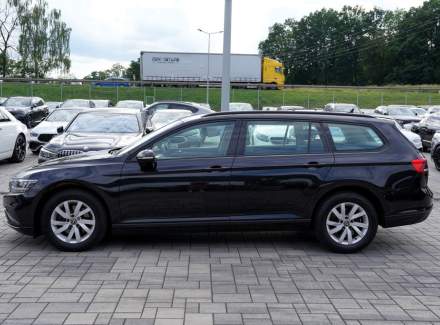 Volkswagen - Passat