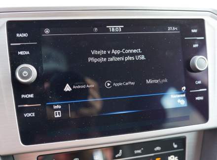 Volkswagen - Passat