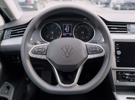 Volkswagen - Passat