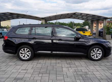 Volkswagen - Passat