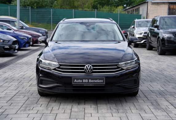 Volkswagen - Passat