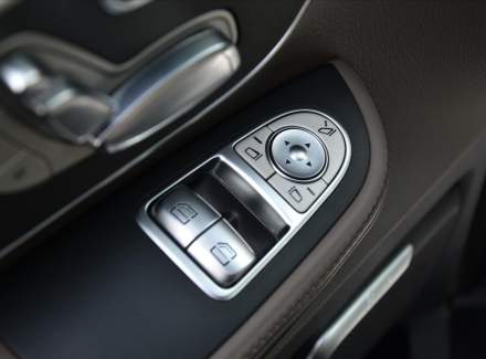Mercedes-Benz - V-class