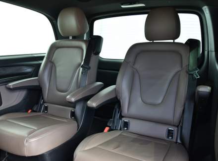 Mercedes-Benz - V-class
