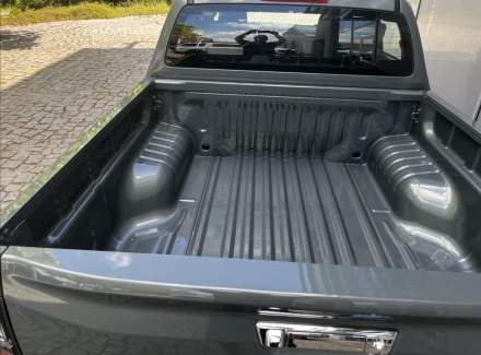 Isuzu - D-Max