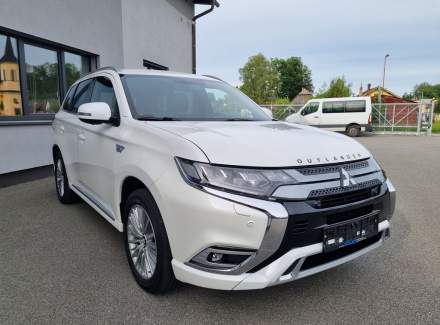 Mitsubishi - Outlander