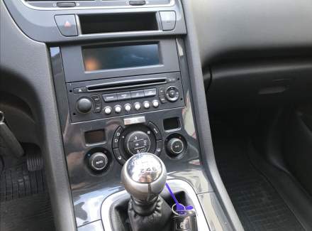 Peugeot - 5008