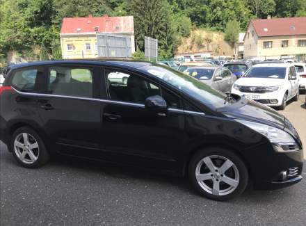 Peugeot - 5008