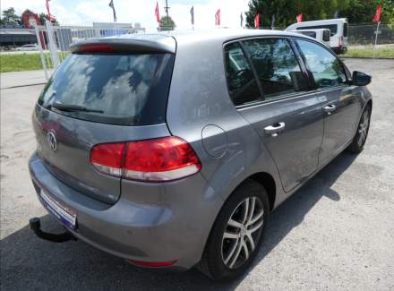 Volkswagen - Golf