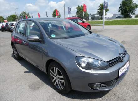 Volkswagen - Golf