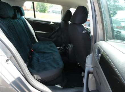 Volkswagen - Golf