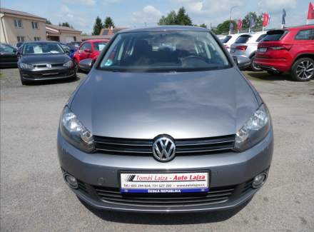 Volkswagen - Golf