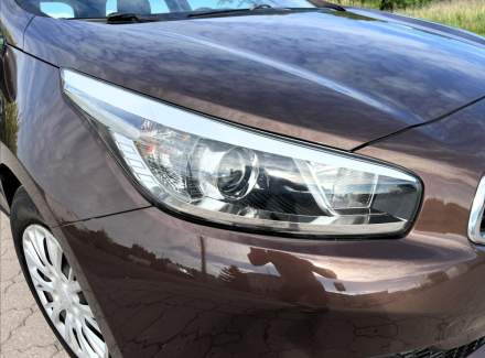 Kia - Cee'd
