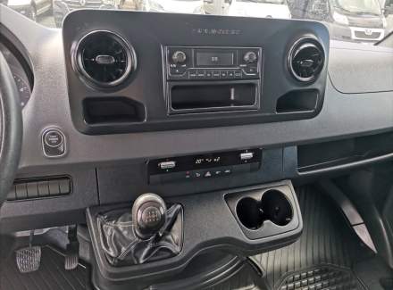Mercedes-Benz - Sprinter