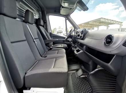 Mercedes-Benz - Sprinter