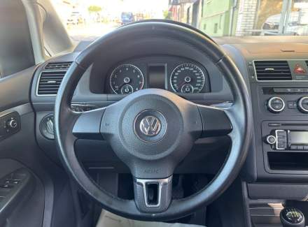 Volkswagen - Touran