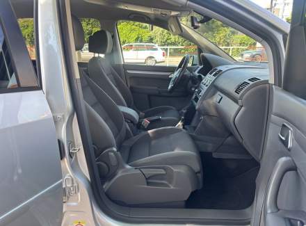 Volkswagen - Touran