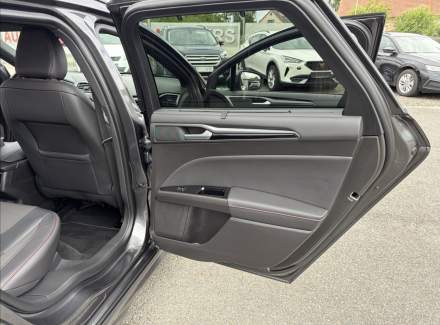 Ford - Mondeo