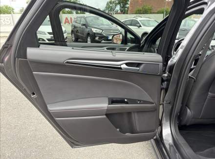 Ford - Mondeo