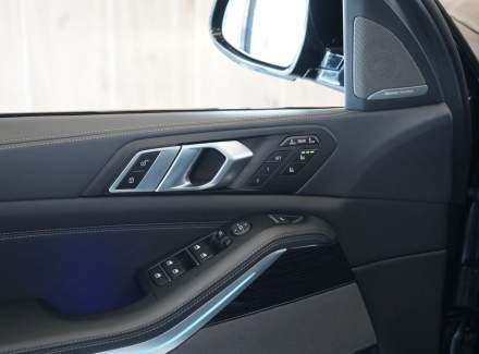 BMW - X7