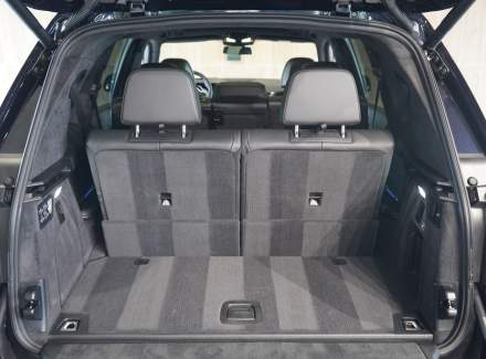 BMW - X7