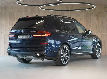 BMW - X7