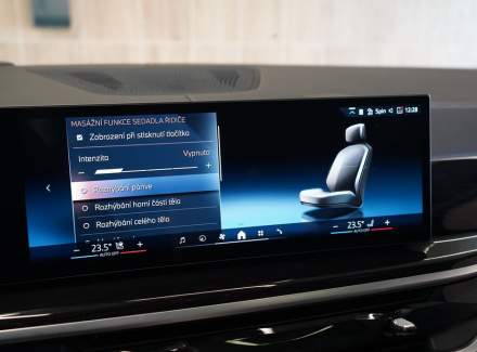 BMW - X7