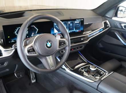 BMW - X7