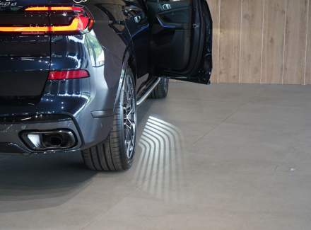 BMW - X7