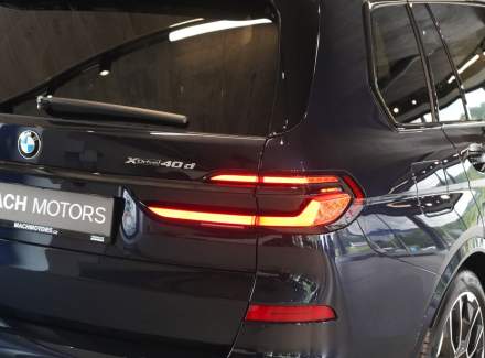 BMW - X7