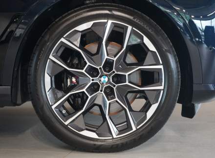 BMW - X7
