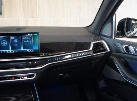 BMW - X7