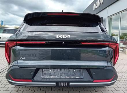 Kia - K4