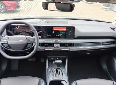 Kia - K4