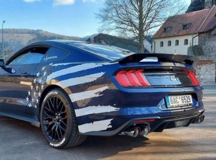 Ford - Mustang