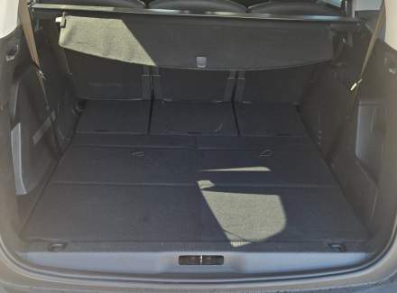Peugeot - 5008