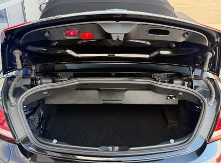 Mercedes-Benz - C-class