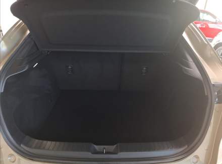 Mazda - CX-30