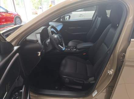 Mazda - CX-30