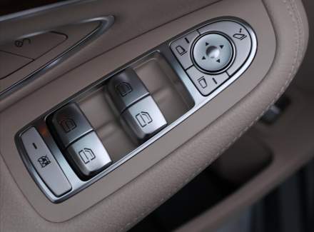 Mercedes-Benz - C-class