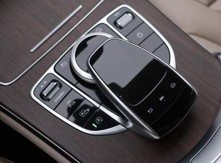 Mercedes-Benz - C-class
