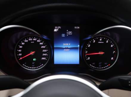 Mercedes-Benz - C-class
