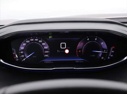 Peugeot - 5008