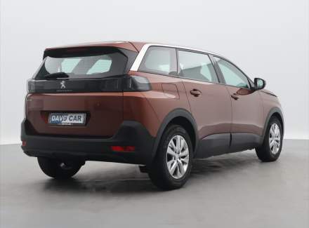 Peugeot - 5008